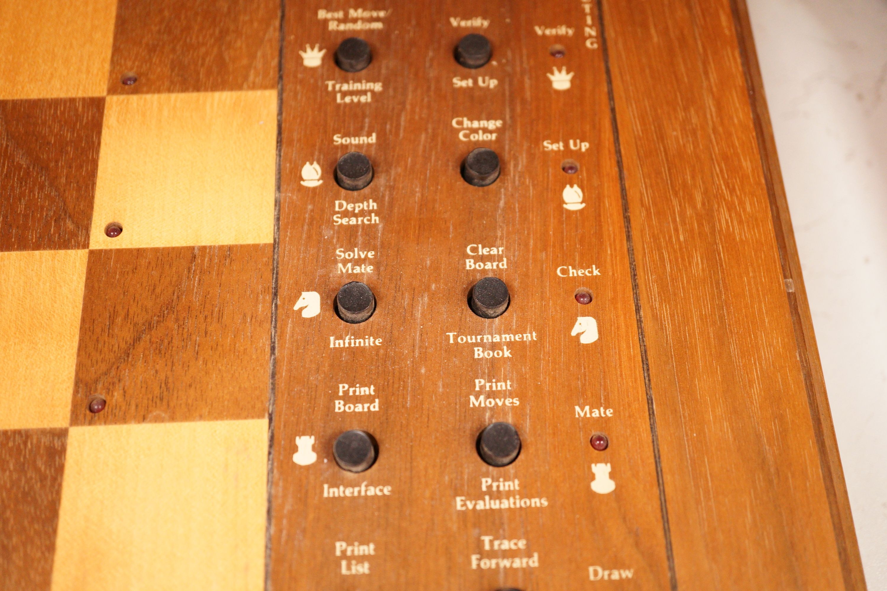A Novag Constellation Expert electronic chess set, and a Jaques Staunton-pattern boxwood and ebony chess set